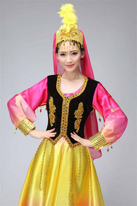 新款新疆维吾尔族演出服少数民族舞蹈服装大摆裙民族舞台表演服女-阿里巴巴