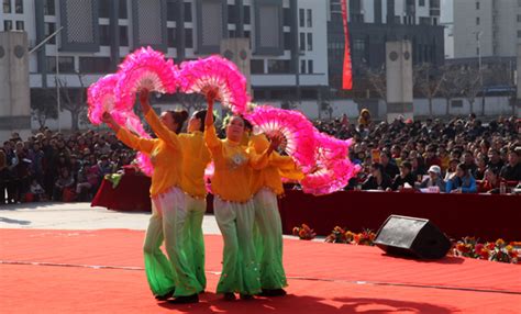 歙县：农民赛舞迎新春---中国文明网