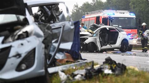 德国突发10车相撞特大交通事故 已致4人死亡、多人重伤