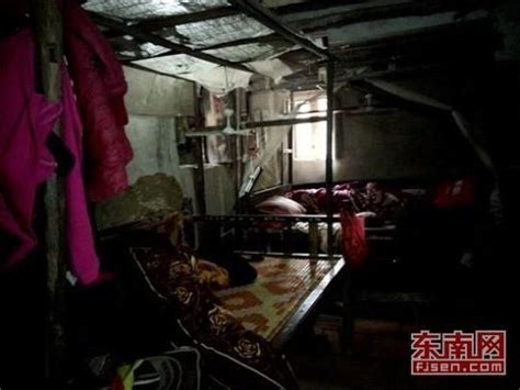 17岁女孩裸死邻居家 云南一女生遭围殴发裸照至QQ空间 - 群众来信 - 中国网•东海资讯