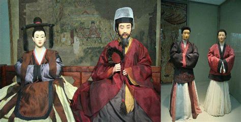 朝鲜族的服饰、民俗的特点