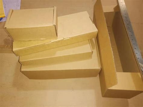 现货可加印瓦楞纸包装盒礼盒大号四件套被子包装盒烫金天地盖纸盒-阿里巴巴