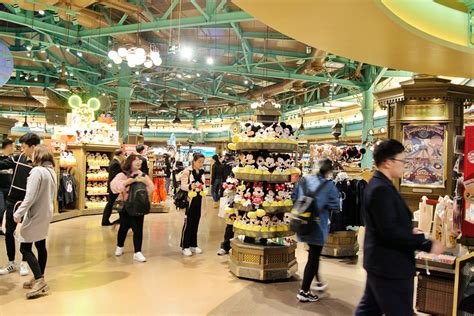 上海迪士尼小镇恢复开放 游客进入餐饮商铺时需向工作人员出示“随申码”|上海|迪士尼-社会资讯-川北在线