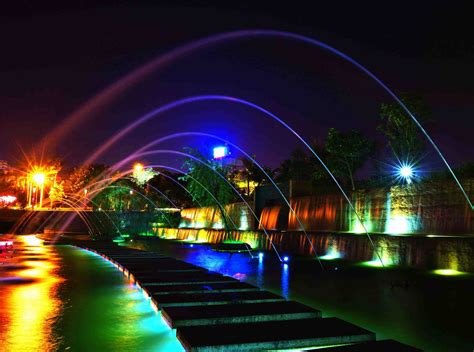 音乐喷泉设计赏析——又美又实用的旱喷泉工程-内江市隆鑫喷泉厂