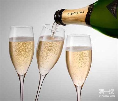 香槟酒杯高清图片下载-正版图片500810050-摄图网