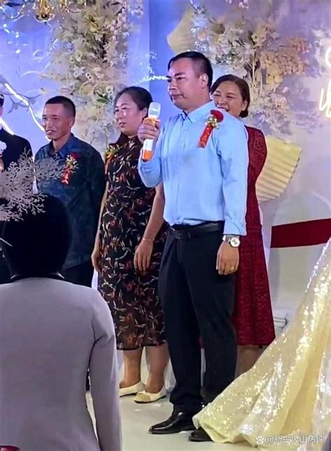 娘家人的婚礼致辞(这个台湾老爸在女儿婚礼上的致辞火了：有事不怕，回娘家) - 【爱喜匠】