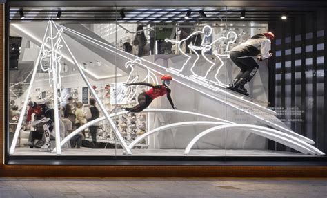 安踏首家第十代形象店铺正式在上海启幕 - 设计腕儿【腕儿线索】