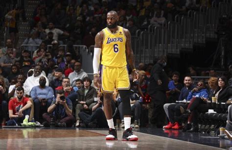 [NBA直播新闻] 勒布朗-詹姆斯超越马龙升至历史得分榜第二位 - 知乎