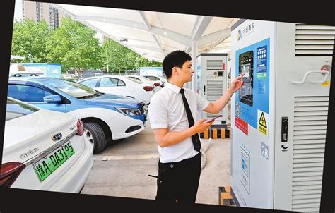 特来电建成河南最大公交充电站 助推绿色交通_电池网