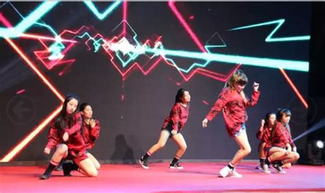 青春活力舞蹈视频 _网络排行榜