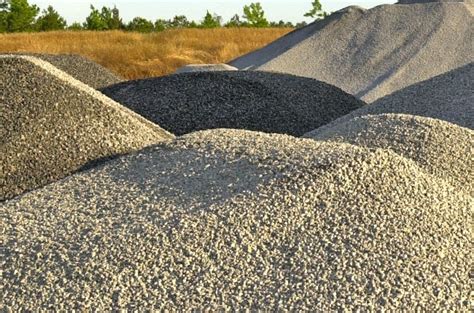砂石料_新疆水泥制品|新疆预制检查井|新疆顶管|新疆金亿通水泥制品有限公司