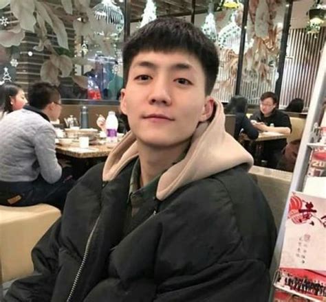 探探男生头像图片