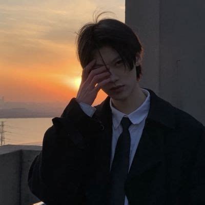 ins蓝色男头图片