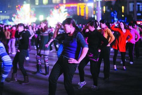 广场舞《想西藏》音乐动感，舞步简单好看，适合初学者_凤凰网视频_凤凰网