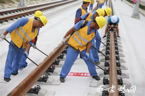 汉十高铁建设开始全线铺轨 西十高铁将于今年年底开工_十堰