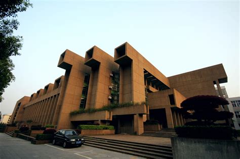 法学院：多元方式培养新时代卓越法治人才-湖南大学新闻网