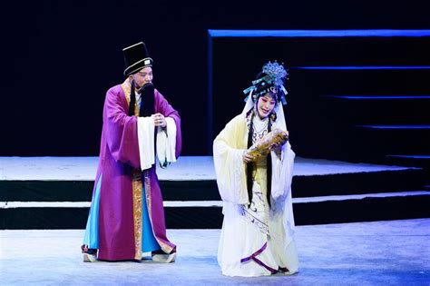 9月18日下午，蒲剧 《赵氏孤儿》在山西大剧院小剧场上演。山西戏剧网安志义/摄