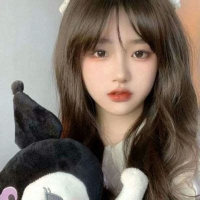 简单头像真人温柔女生