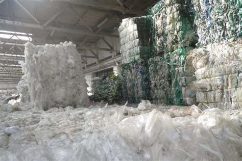 洛阳回收公司教给你废塑料回收的分拣要求-洛阳物资回收