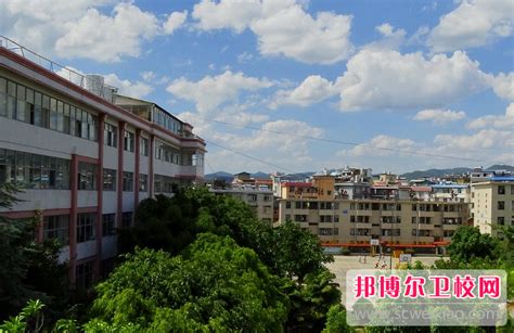 普洱市景东县第一中学[普高]图片、寝室图片、实训设备、食堂等图片