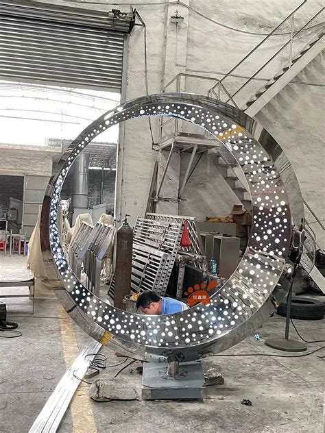 专业不锈钢雕塑定制月亮圆环拉丝镜面不锈钢摆件定做