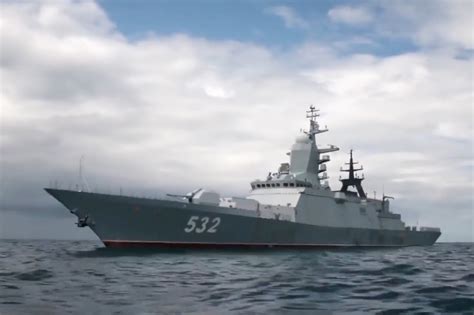 俄罗斯海军再迎来一艘新舰 马卡洛夫海军上将号正式服役_手机新浪网