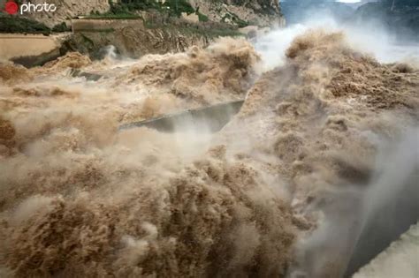 实拍三门峡大坝，黄河上的第一座大坝，太壮观了_腾讯视频