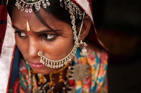 去印度旅游，为何要躲着戴鼻环的女人？导游：她们是你招惹不起的_旅游美食季_新浪博客