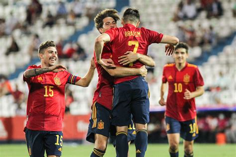 西班牙国家男子足球队- 知名百科
