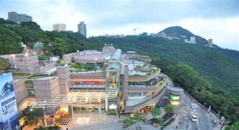 直击香港富人区：跟亿万富豪为邻，与明星晨跑，买个车位花800万|富人区|晨跑|亿万富豪_新浪新闻