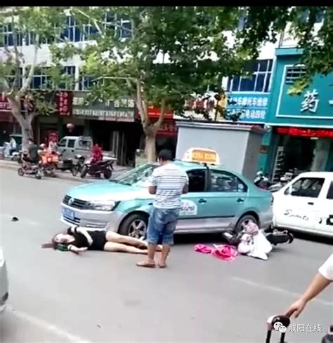 14岁女孩骑车违法载人撞上警车_凤凰网视频_凤凰网