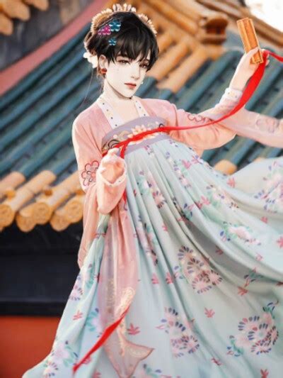 人间绝色简隋英图片