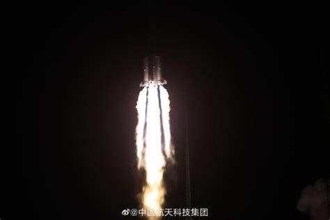 中国首颗超百Gbps容量通信卫星“中星26号”成功发射_通信世界网