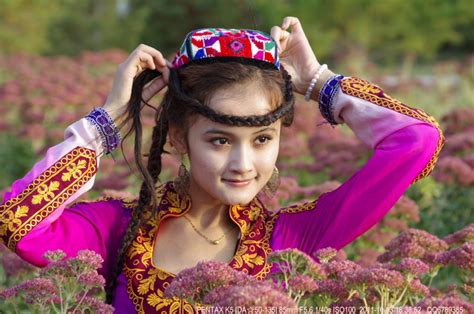 【维族女孩摄影图片】新疆。伊犁人像摄影_太平洋电脑网摄影部落