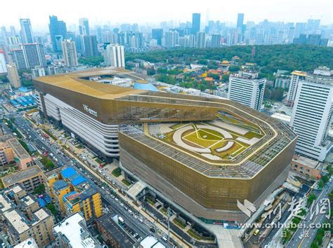 武汉光谷广场主体结构正式完工 将建成亚洲最大地下综合体-派沃设计