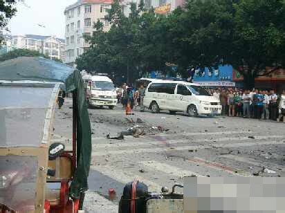 桂林小学门前爆炸案:致2人死 17人伤含10小学生__海南新闻网_南海网