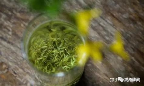 绿茶有3种冲泡方法，注意两点：水温不能太高，不能喝隔夜茶|绿茶|茶叶|投法_新浪新闻
