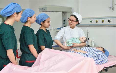 重庆市护士学校2023年报名条件、招生对象