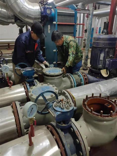 集团供热公司组织供热设备检修维护--河北省冀中城建集团有限公司
