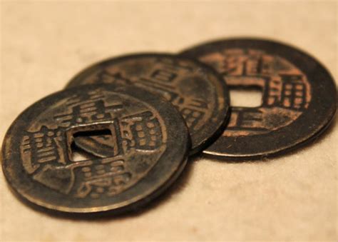 古钱币 合金招财进宝铜钱2.0CM2.4cm古钱 古铜钱钱币批发-阿里巴巴