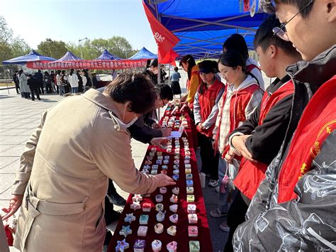 亳州学院第四届“小药工” 传统中药手工制作展示活动成功举办
