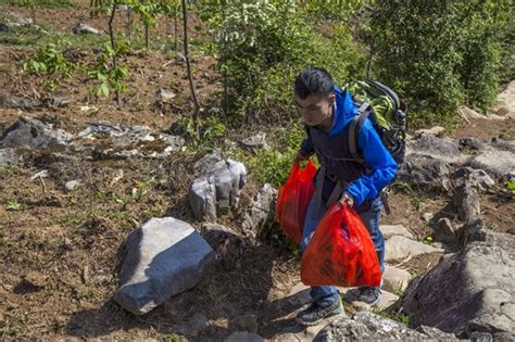 贫穷落后山区房子民宅农舍航拍视频素材,延时摄影视频素材下载,高清3840X2160视频素材下载,凌点视频素材网,编号:671216