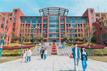 湖北省一流民办高校“湖北商贸学院”，真心不错，多少分能上