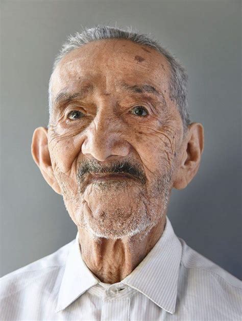 人活到一百岁会变成什么样? 这些矍铄老人给出了答案|厄瓜多尔|老人|百岁_新浪新闻
