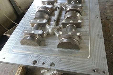 铝合金翻砂铸造模具 顶箱震压造型机模沙铸模 17年厂家制作研发-阿里巴巴