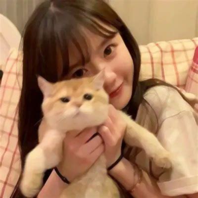 甜美女生淡妆头像