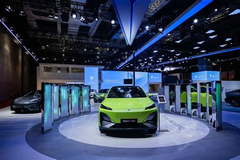 汽车维基-揭秘南京智慧工厂，见证深蓝 S7 硬核「智」造品质