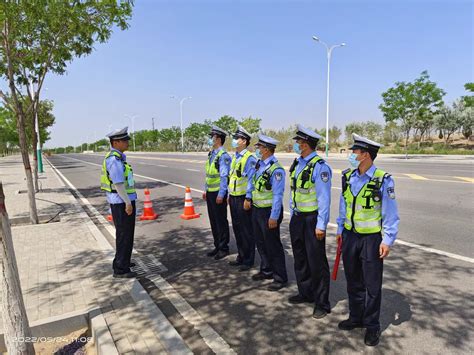 高速交警六大队开展道路交通事故现场安全防护演练