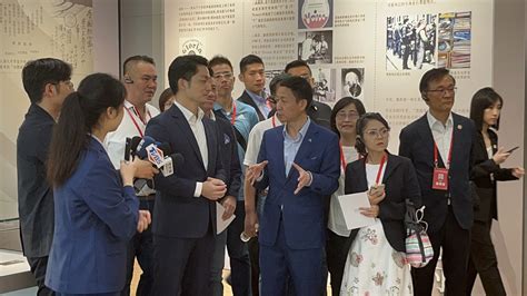 参加“双城论坛”的台北市代表团在沪参访交流：“希望为两城两岸带来和平繁荣的未来”