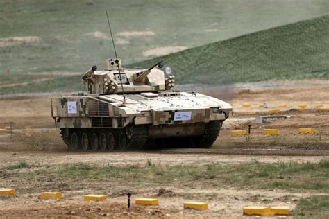 德国为豹2坦克加装以色列主动防御系统